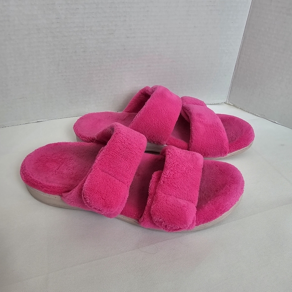 Vionic Women's Indulge Dessie Comfortable Spa Slippers - Picture 3 of 11